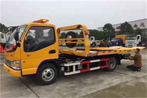 南郊哪里有拖车服务