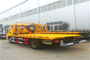 南郊附近拖车救援搭电