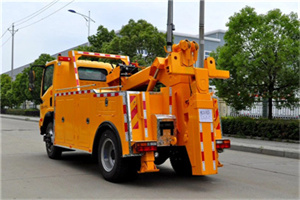 南郊高速路拖车费